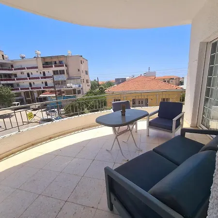 Apartment Heart Of - 2 Bedroom *