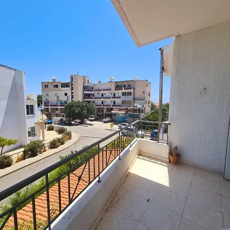 Heart Of - 2 Bedroom Paphos