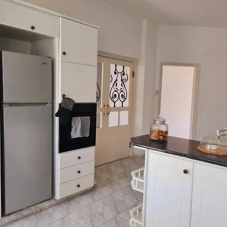 Heart Of - 2 Bedroom דירה *