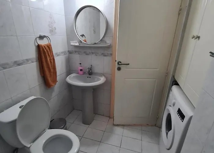 Heart Of - 2 Bedroom